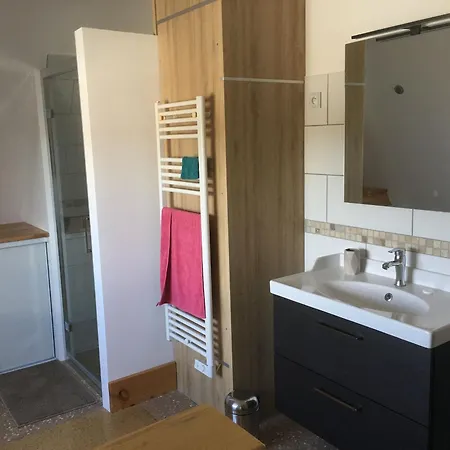 Calme Avec Terrasse Privative Proche De Nancy - Fr-1-584-103 منزل ريفي