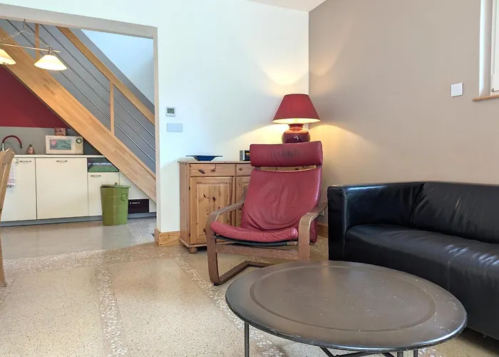 Calme Avec Terrasse Privative Proche De Nancy - Fr-1-584-103 Champenoux