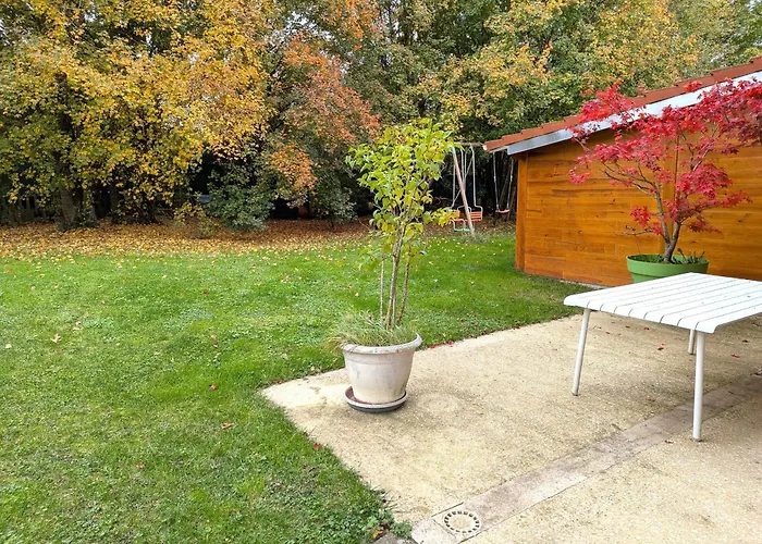 Calme Avec Terrasse Privative Proche De Nancy - Fr-1-584-103 *